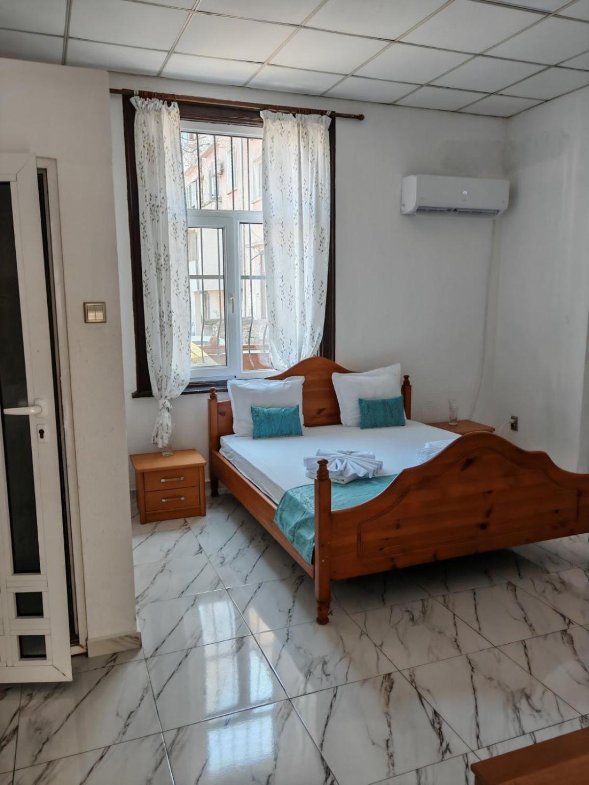 Къща За Гости Пиргос Burgas Ngoại thất bức ảnh